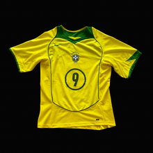 Load image into Gallery viewer, Brazil 🇧🇷 2004 (w/Ronaldo Nameset) - Small