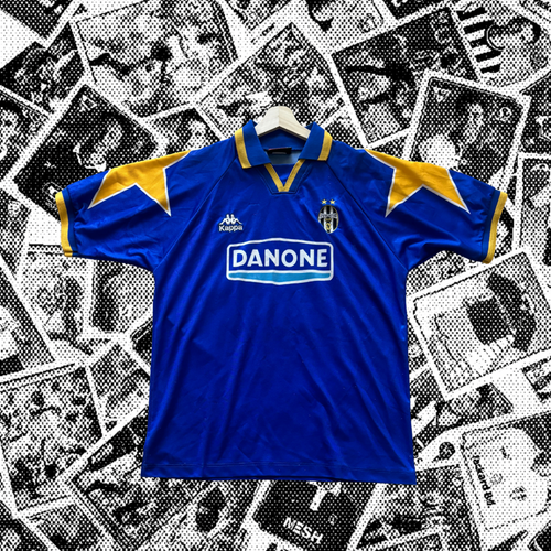 Juventus AWAY - 1994/95 (Large)